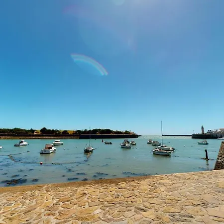 La Du Capitaine Saint Gilles Croix de vie
